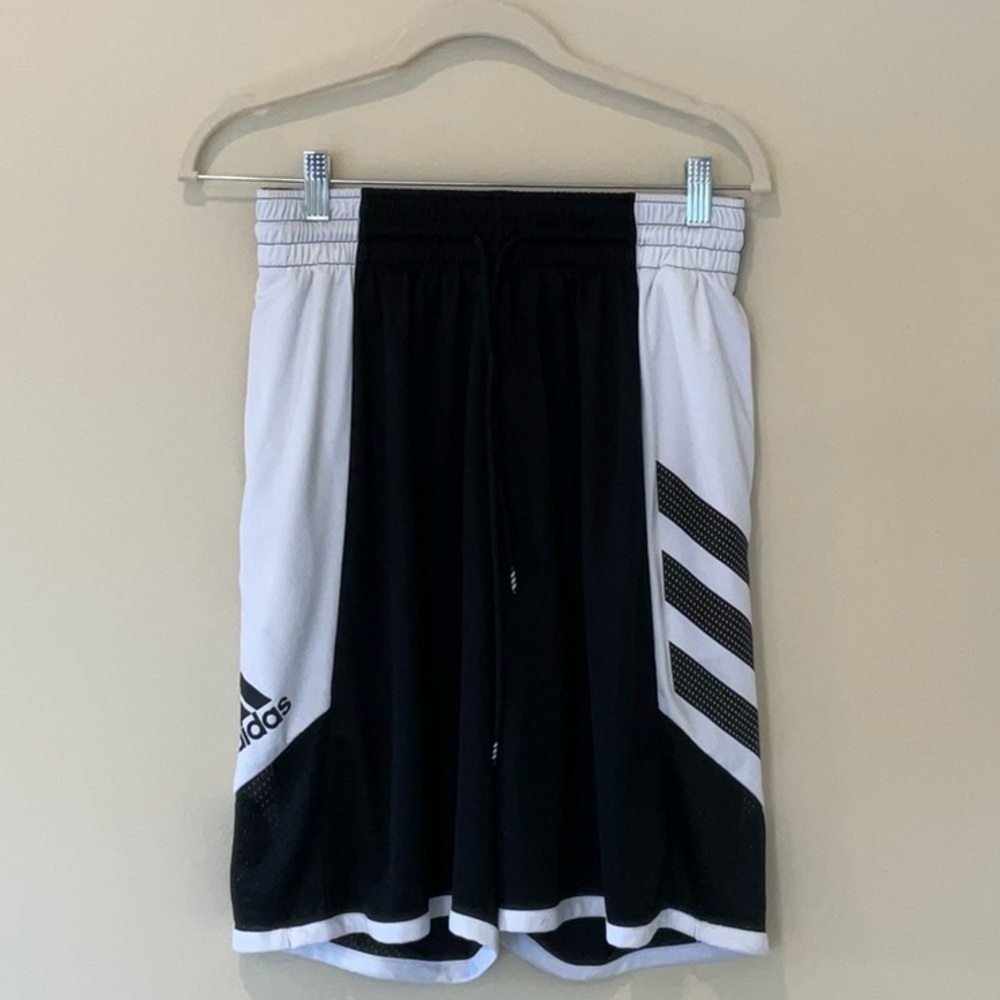 Adidas athletic short💥